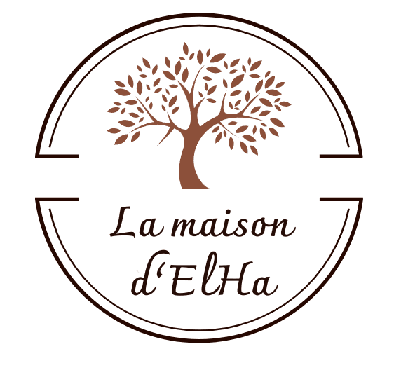 Logo de la maison d'ElHA, Olivier au centre avec le nom de la marque, le tout dans un cercle